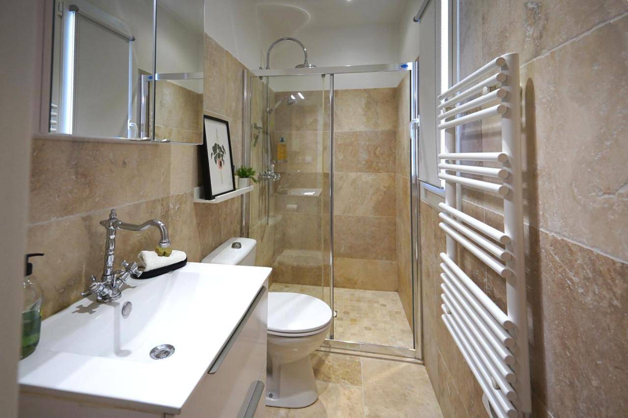 Double Room in L'Isle-sur-la-Sorgue, Vaucluse