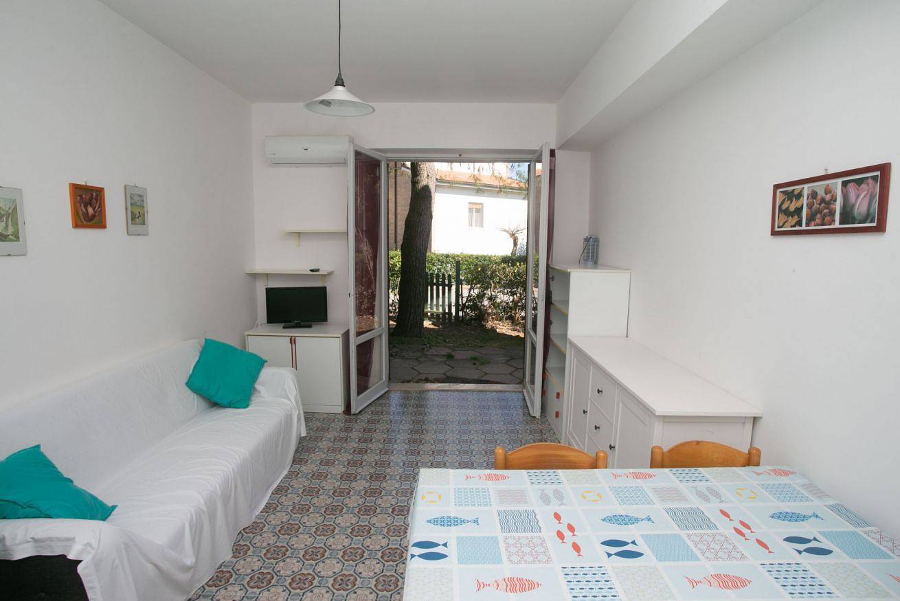 Appartamento intero, M081 - Marcelli, trilocale con giardino al Residence Mareverde in Marcelli, Riviera del Conero