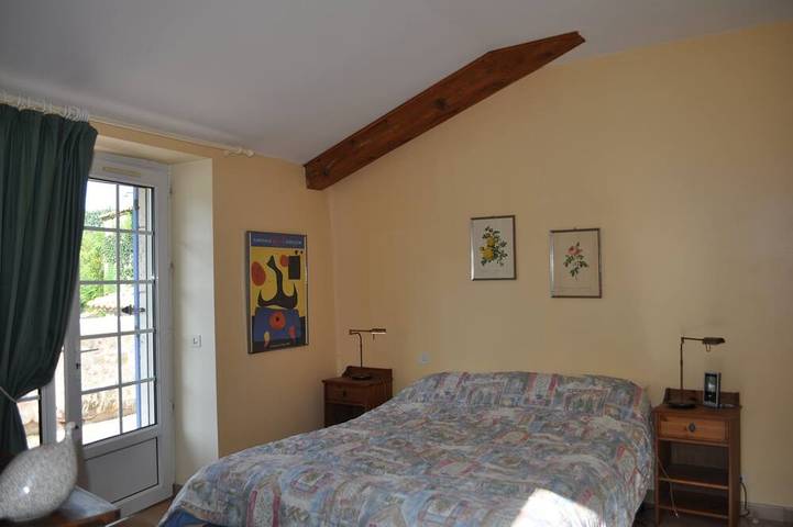 Location de vacances pour 4 personnes, avec terrasse ainsi que jacuzzi et jardin, animaux acceptés à Lussan - 4