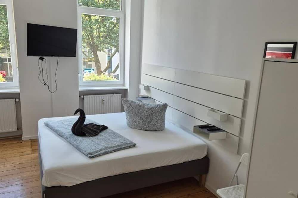 Ganze Wohnung, City Central Apartment House - Apt 5 in Kaiserslautern, Saar-Nahe-Bergland