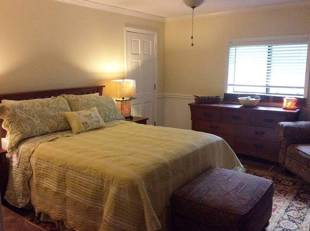 Wunderschön renovierte Berghütte mit Bluff View in Grundy County