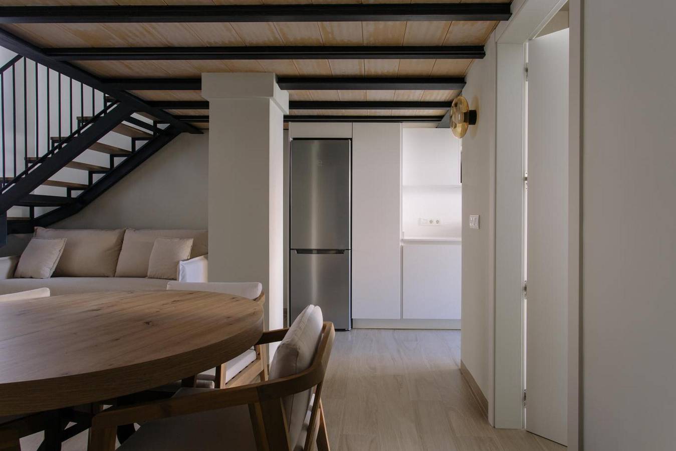 Apartamento entero, Apartamento 'Dúplex B01' con piscina comunitaria, Wi-Fi y aire acondicionado in Alfàs del Pi, Costa Blanca