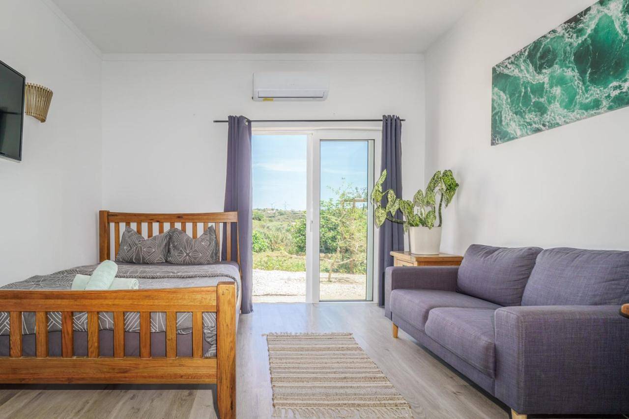 Apartamento de férias inteiro, Casa Pulpo Studios in Raposeira, Vila do Bispo e Raposeira