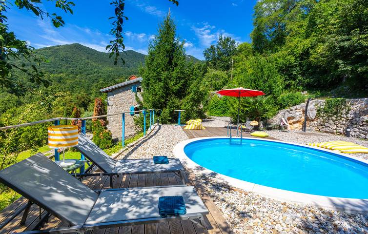 Villa für 6 Personen, mit Terrasse und Garten in Grad Opatija
