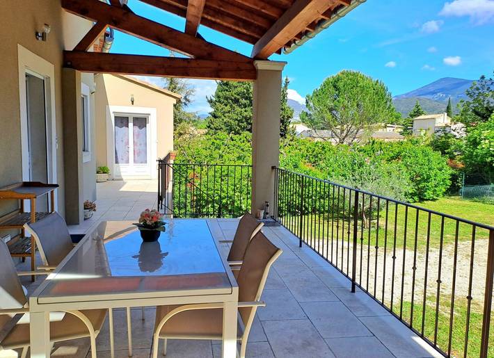 Villa pour 6 personnes, avec terrasse et jardin
