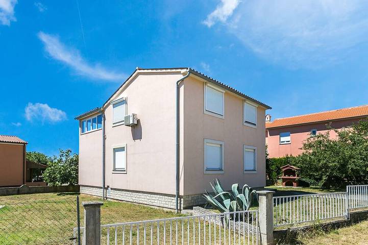 Bungalow für 4 Personen, mit Garten in Medulin