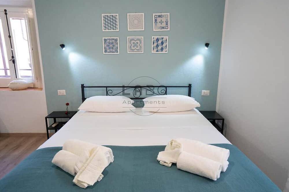 Entire apartment, Kaire studio, romantic and central in Tropea, Vibo Valentia Province