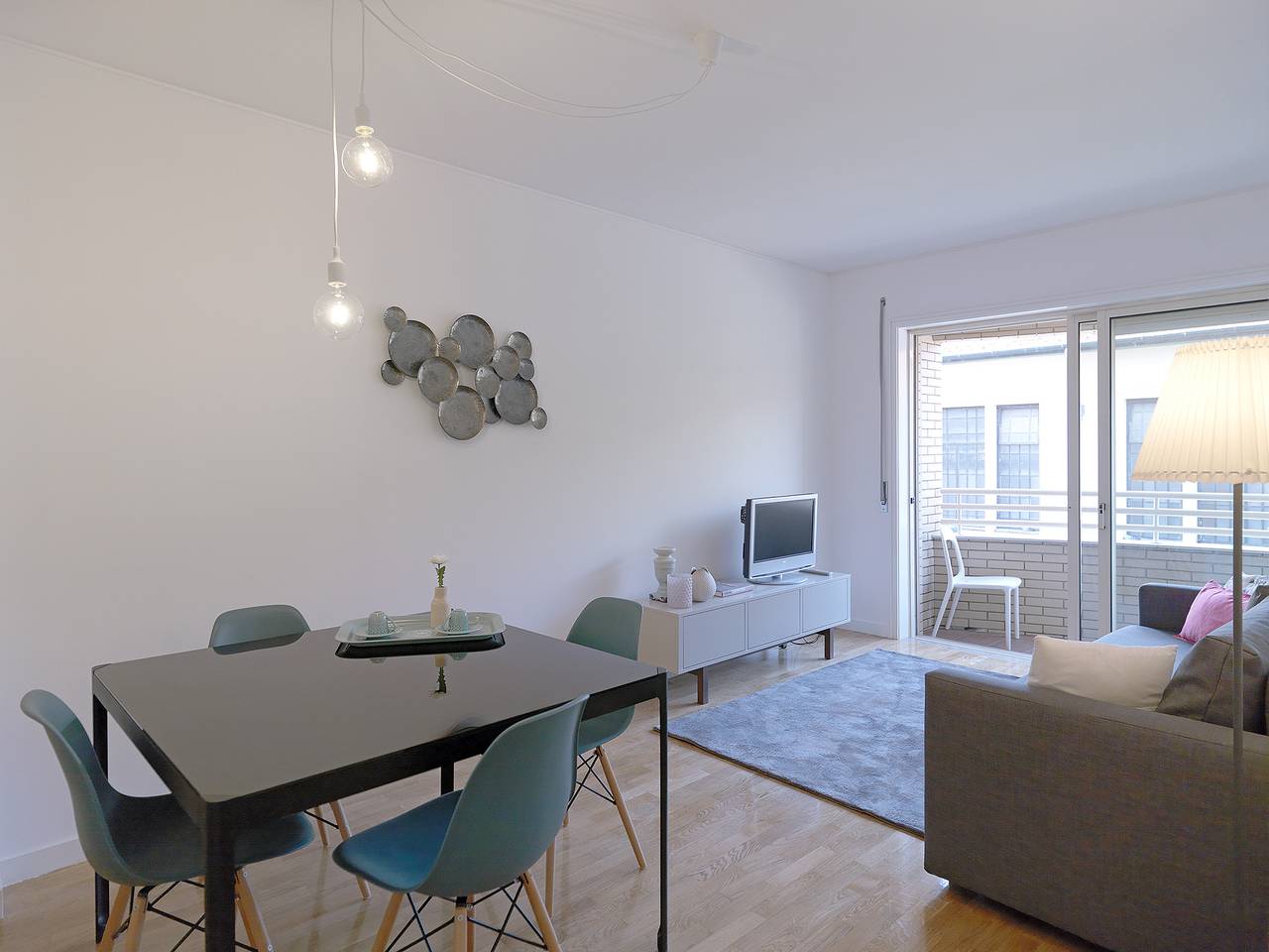 Apartamento inteiro, Apartamento de férias para 3 pessoas com varanda in Massarelos, Porto
