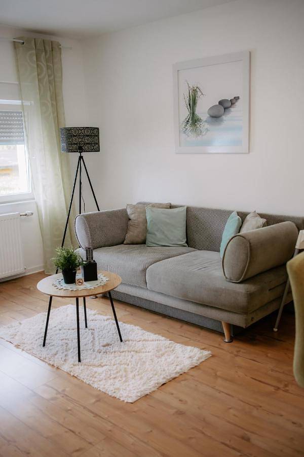 Ganze Wohnung, Three-Bedroom Apartment in Grünstadt, Saar-Nahe-Bergland