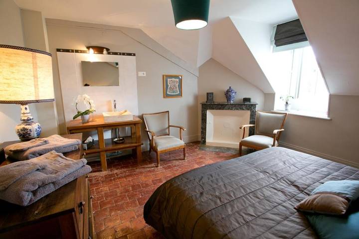 Chambre d’hôte pour 7 personnes, avec piscine ainsi que jardin et jacuzzi dans Yonne - 4