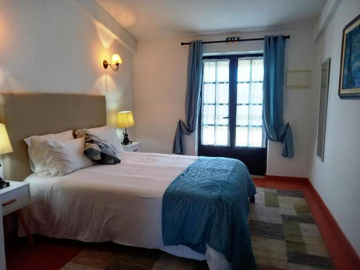 Maison d’hôte pour 3 personnes, avec Terrasse ainsi que Jardin et Piscine dans Odiáxere