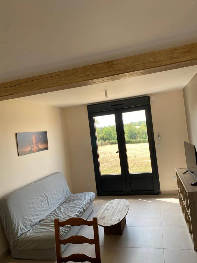 Location de vacances pour 8 personnes, avec Terrasse ainsi que Jardin et Vue à Montlay-en-Auxois - 2