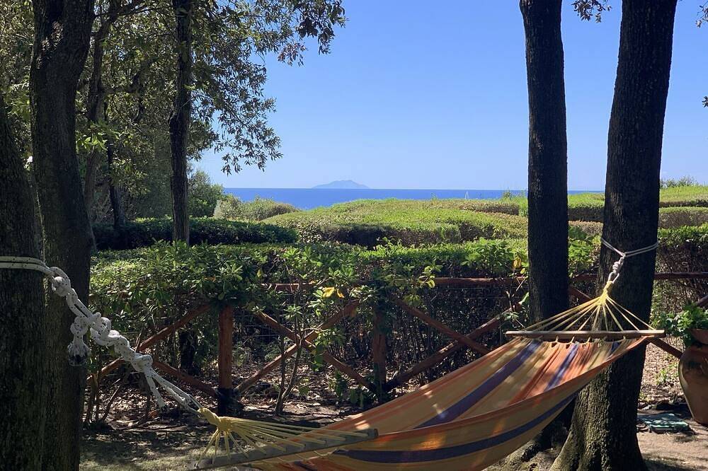 Cala Dei Pirati.  Garden cottage with sea view on the Tuscan archipelago in Punta Ala, Castiglione della Pescaia