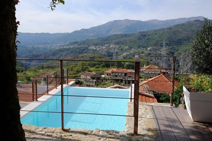 Casa rural para 4 personas, con piscina y terraza, Se admiten mascotas en Ponte da Barca - 2