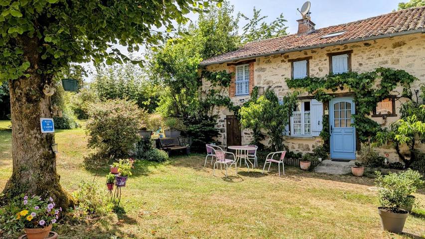 Gîte pour 6 personnes, avec Terrasse et Jardin