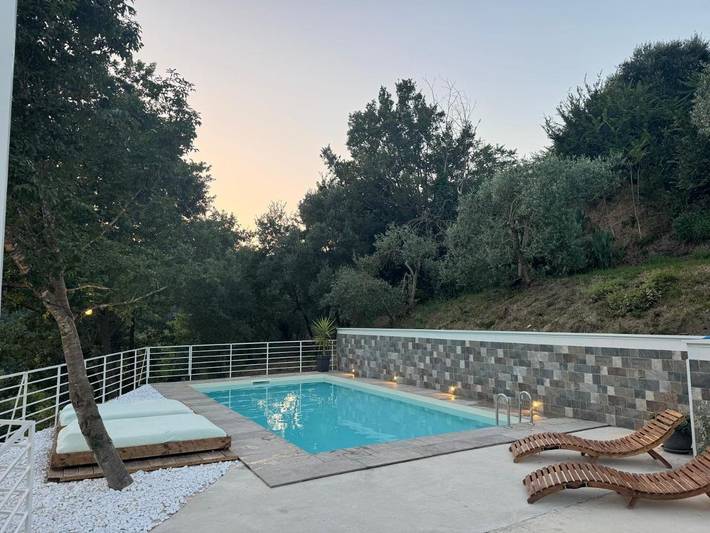 B&b per 6 persone, con Idromassaggio e Terrazza nonché Giardino e Piscina a Caiazzo