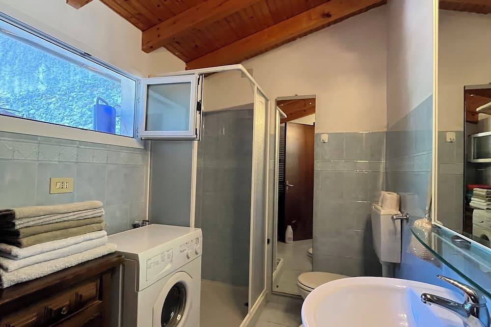 Victoria House - Fully equipped stone house in Rocchetta Nervina, Alpes Ligures