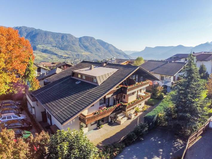 Ferienwohnung für 3 Personen, mit Garten im Dorf Tirol - 2