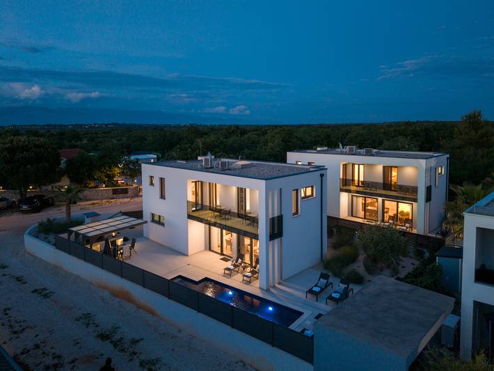Ferienhaus für 8 Personen, mit Garten und Terrasse in Petrcane