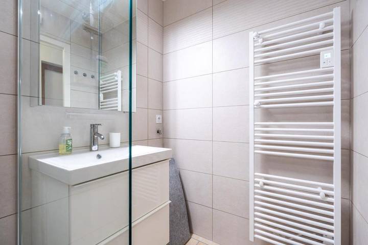 Gîte pour 4 personnes, avec terrasse et vue dans Office De Tourisme De Pole De Thones Val Sulens - 2