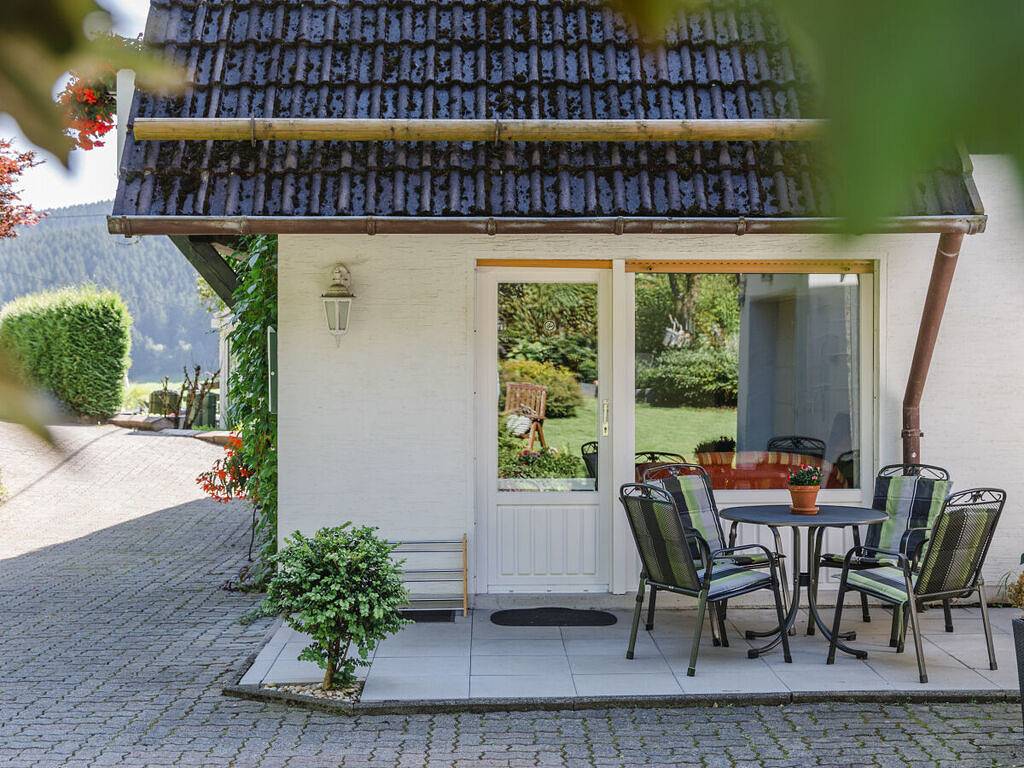 Op de zonnige helling Modern toevluchtsoord in Eslohe, Hochsauerlandkreis