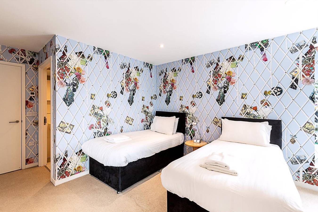 Hel lejlighed, Private Penthouse Above the Crowds in Wandsworth, London