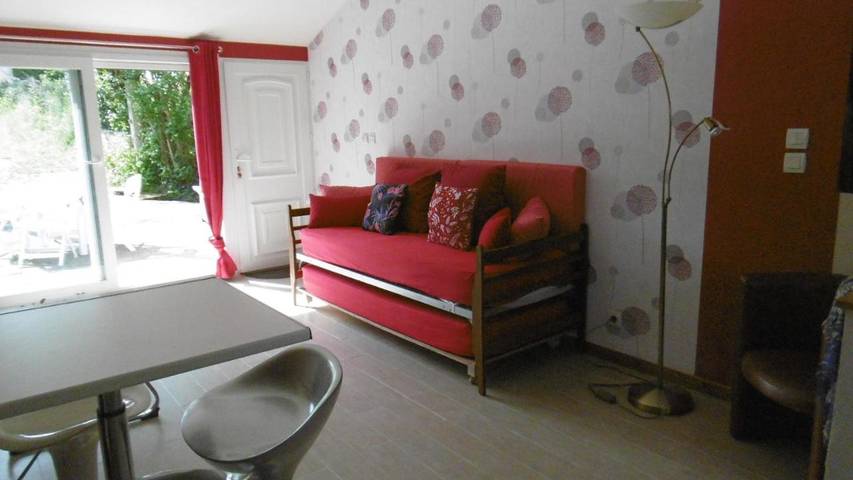 Location de vacances pour 5 personnes, avec terrasse ainsi que jardin et vue à Saint-Julien-sur-Cher
