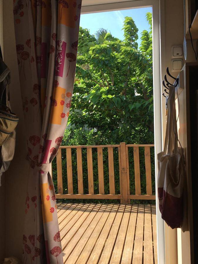 Camping pour 6 personnes, avec piscine et jardin, adapté aux familles à Port-la-Nouvelle - 4