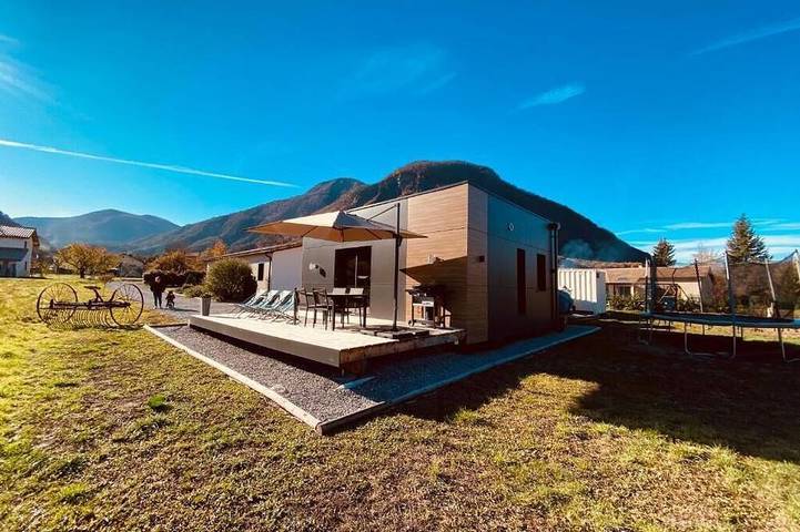 Gîte pour 4 personnes, avec terrasse à Rochebrune