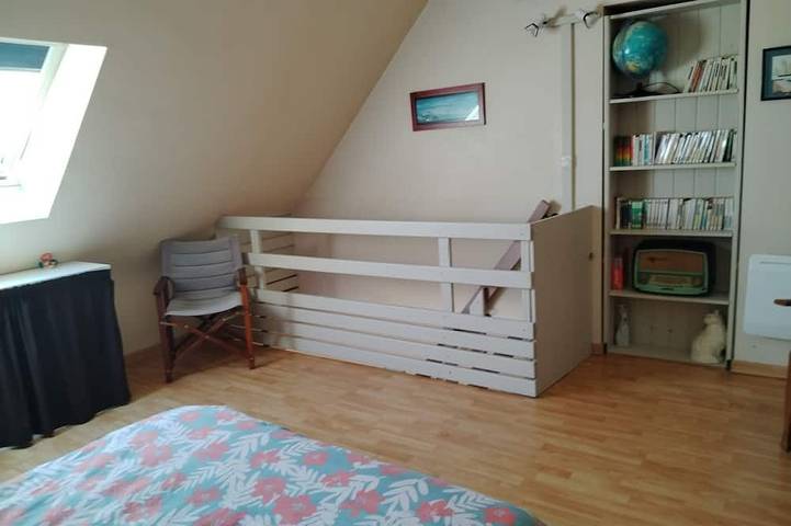 Gîte pour 3 personnes, avec terrasse à Saint-Coulomb - 4