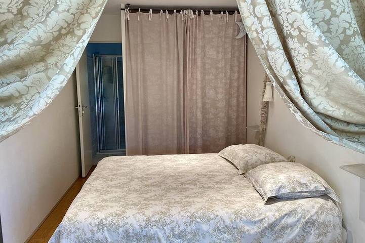 Location de vacances pour 2 personnes, avec jardin et terrasse à La Roquette-sur-Siagne - 2