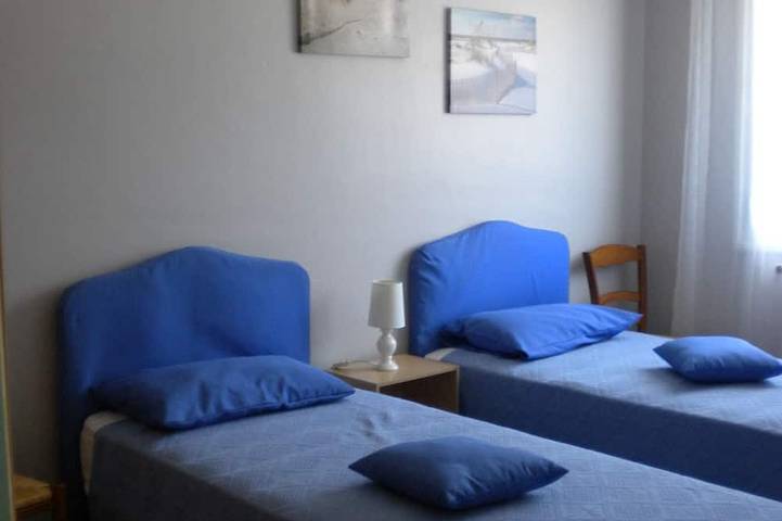 Location de vacances pour 8 personnes, avec terrasse et jardin à Saint-Paulet-de-Caisson - 3