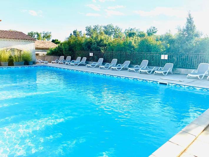 Apartamento de vacaciones para 4 personas, con piscina además de balcón y vistas - 1