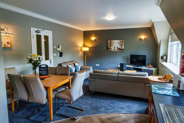 Apartamento para 6 personas, con piscina para niños y vistas además de sauna y piscina en Killarney