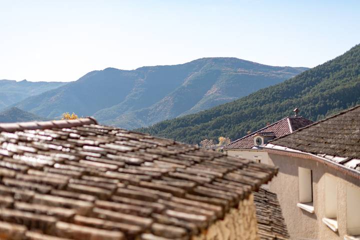 Gîte 'Gite De Pascal Et Virginie' con vista montagna, terrazza privata e balcone in Ponet-et-Saint-Auban, Parc naturel régional du Vercors