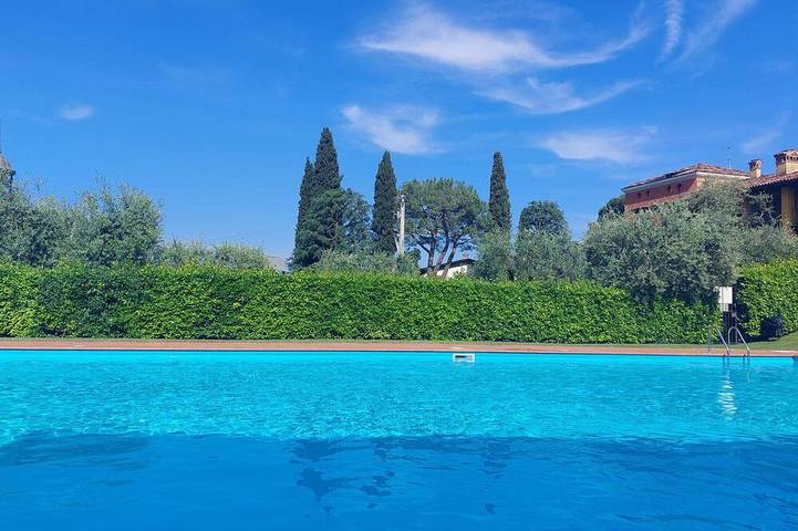 Glamping per 6 persone, con terrazza e piscina in San Felice del Benaco