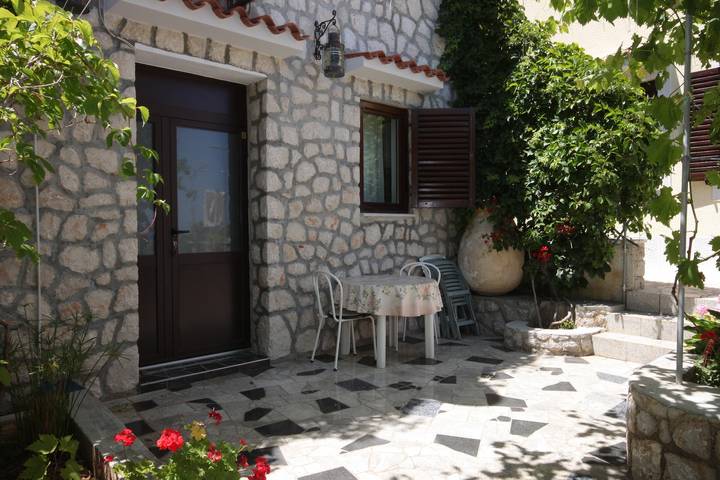 Ferienwohnung für 2 Personen, mit Balkon/Terrasse in Mali Lošinj