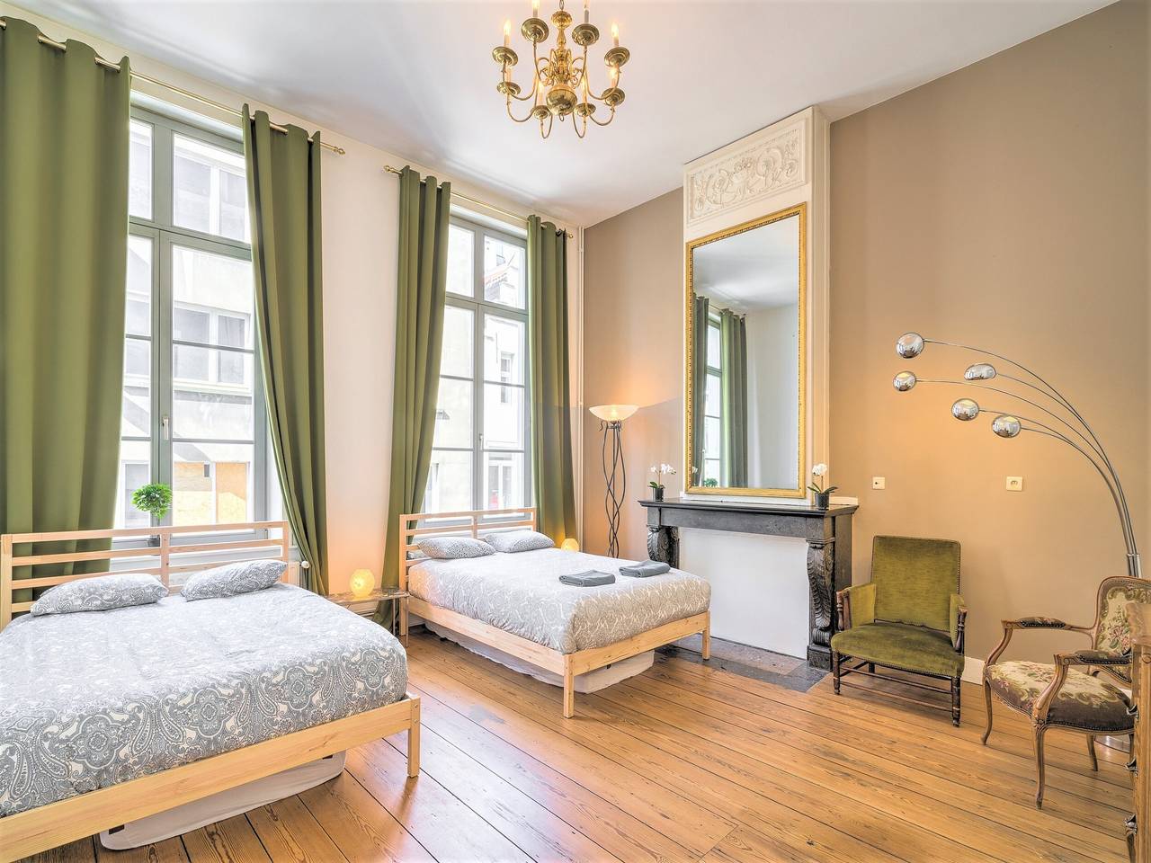 Cały apartament, Elegancki dwupoziomowy apartamentn, Capital Street in Antwerpia, Prowincja Antwerpia