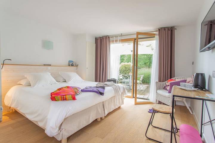 Location de vacances pour 14 personnes, avec jardin et terrasse à Locoal-Mendon - 4