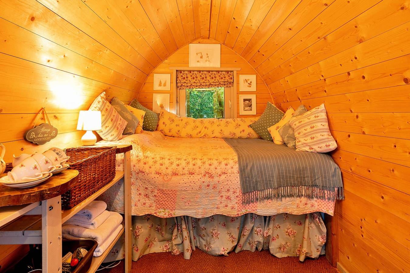 Daisy Glamping Pod in Hampshire
