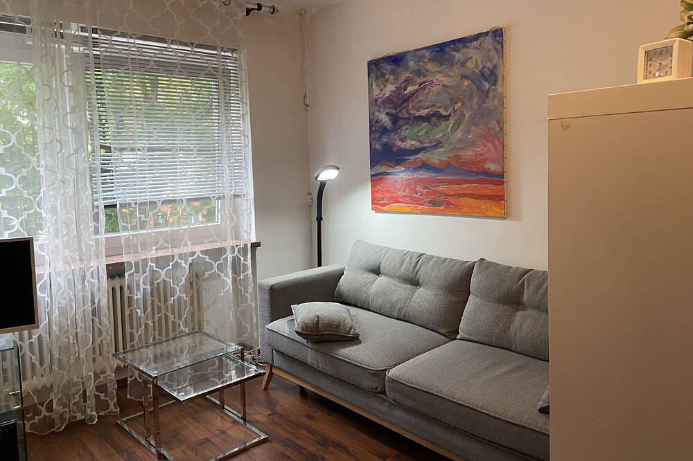 Ganze Wohnung, Voll ausgestattetes Apartment gegenüber Werksviertel in München Ramersdorf, München