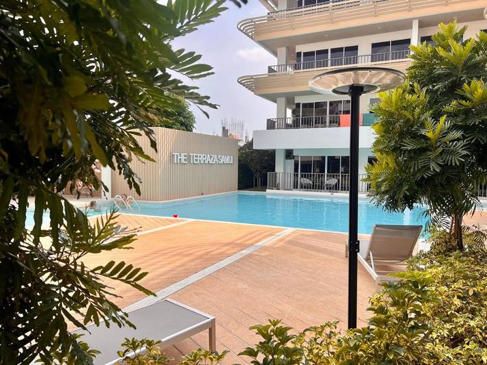 Appartement de vacances pour 2 personnes, avec piscine et jardin ainsi que balcon et sauna