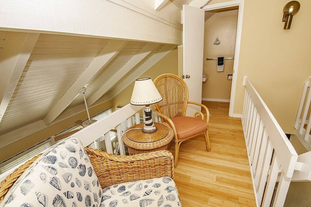 Ocean view villa with 2 decks and 2 golf carts; next door to Bhi Club in Cape Fear, Bald Head Island