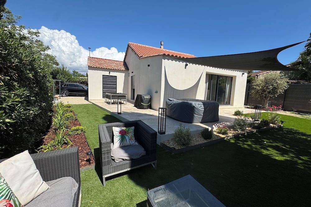 Cosy cottage By Alice : Le Cézanne in Bouc-Bel-Air, Aix-en-Provence region