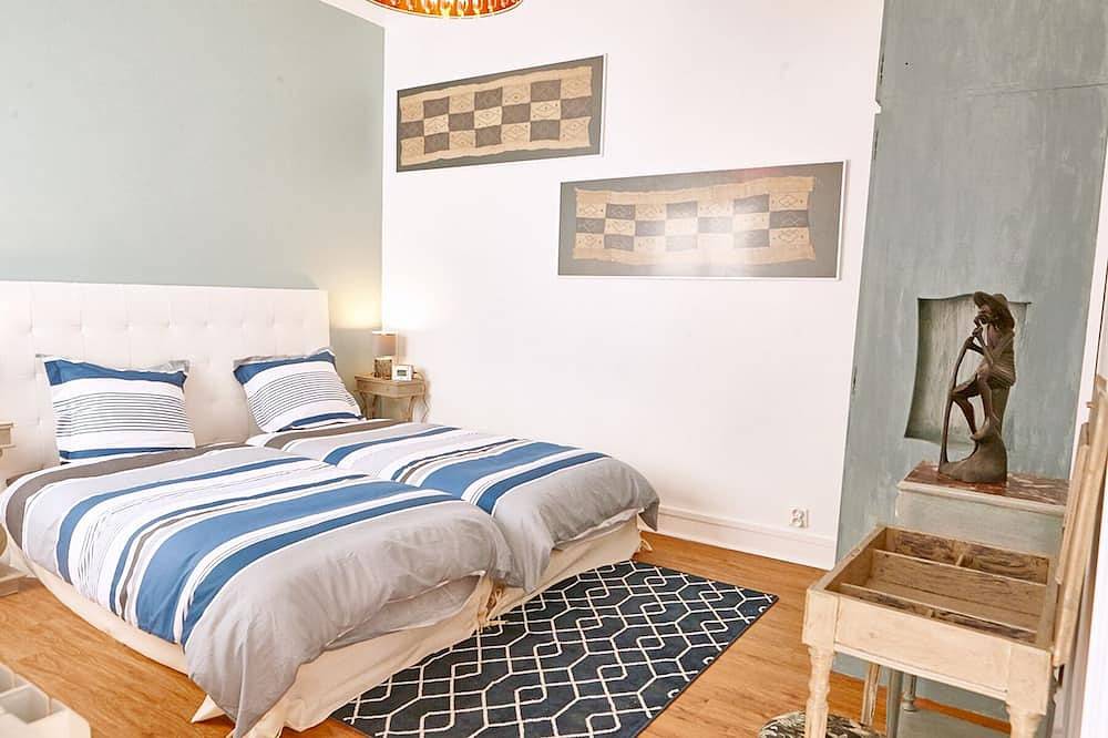 Entire apartment, Etretat -  few meters from sea side  - Charming flat \"mermaids' song\" in Étretat, Le Havre region