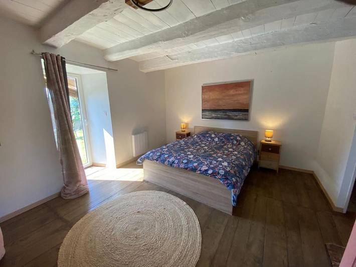 Chambre d’hôte pour 2 personnes, avec sauna et piscine ainsi que jardin et vue, animaux acceptés à Quins