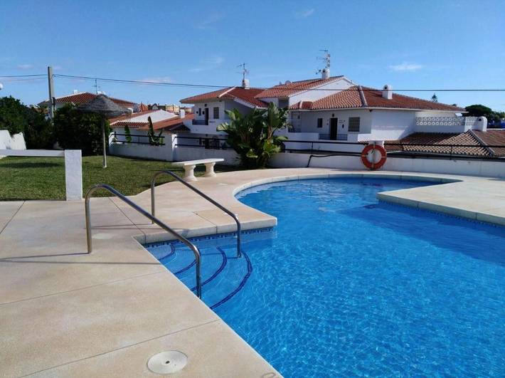 Apartamento de férias para 4 pessoas, com Varanda e Terraço e ainda Jardim and Piscina em El Faro