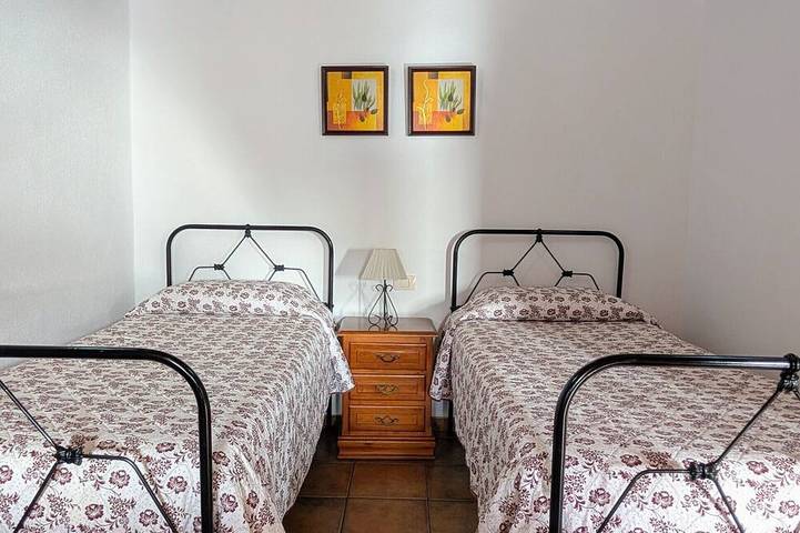 Gîte pour 2 personnes, avec jardin et piscine dans Masca - 2