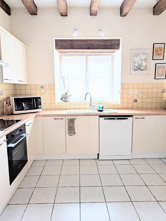 Location de vacances pour 7 personnes, avec vue et jardin à Naintré - 3