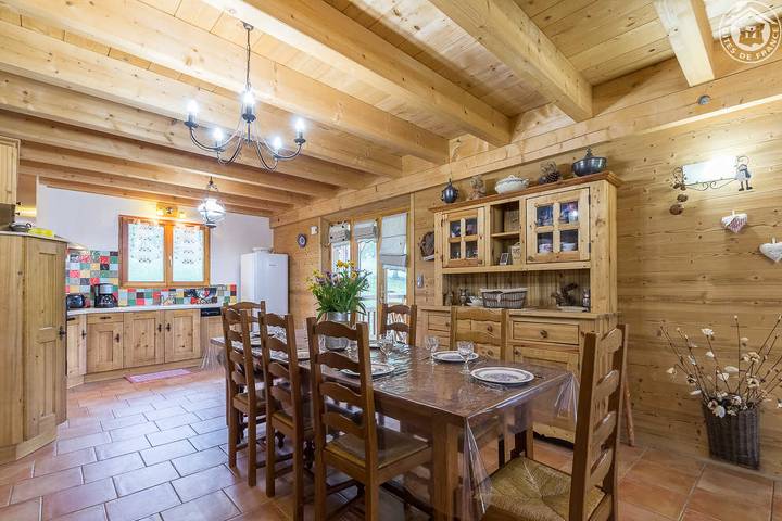 Gîte pour 8 personnes, avec terrasse à Le Noyer - 4